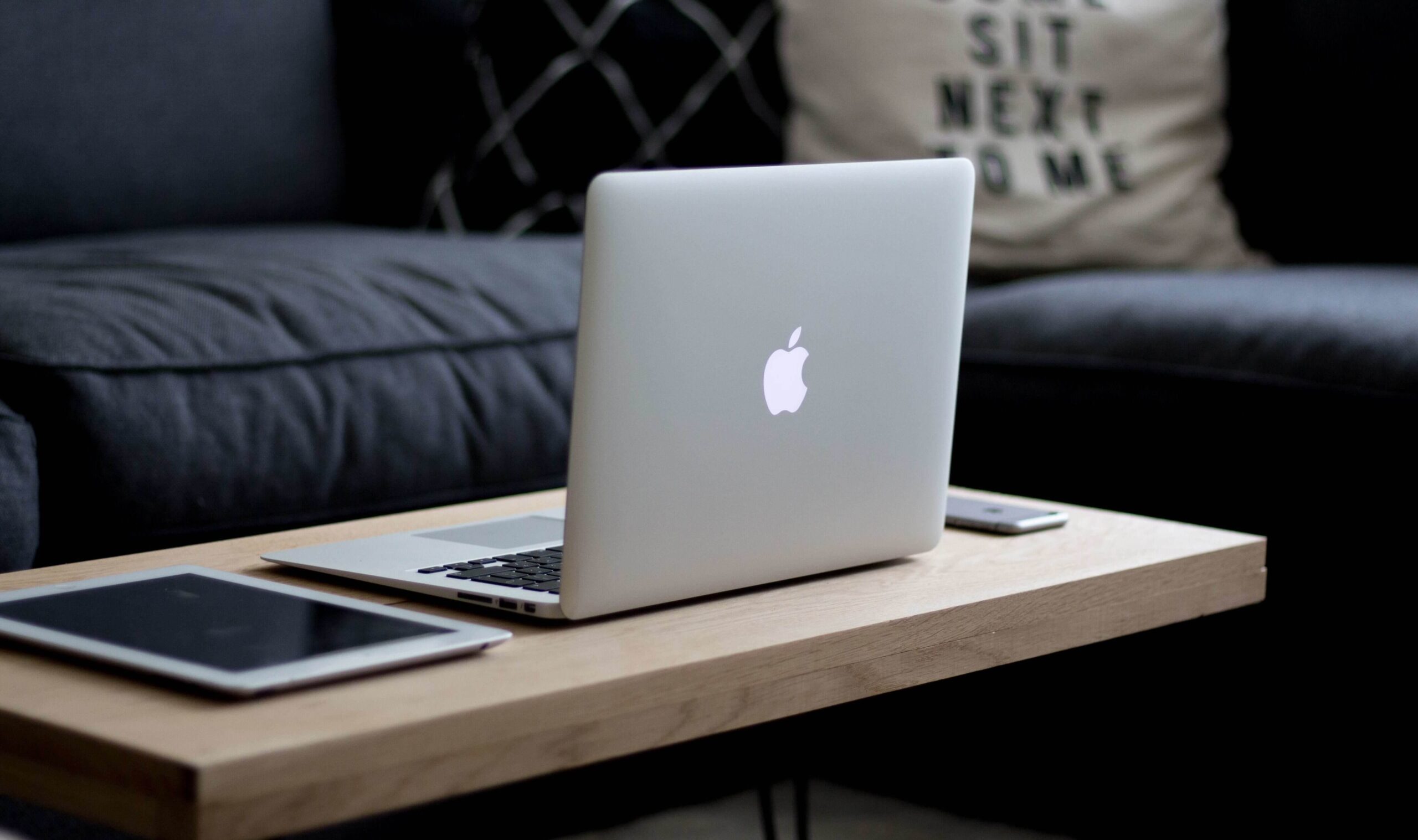 Signs Your MacBook Screen Needs Repair